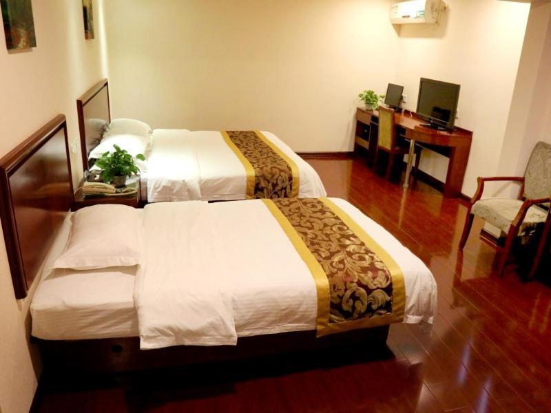 Greentree Inn Guiyang Court Street West Zhongshan Road Subway Station Business Hotel Guiyang (Guizhou) Exterior foto