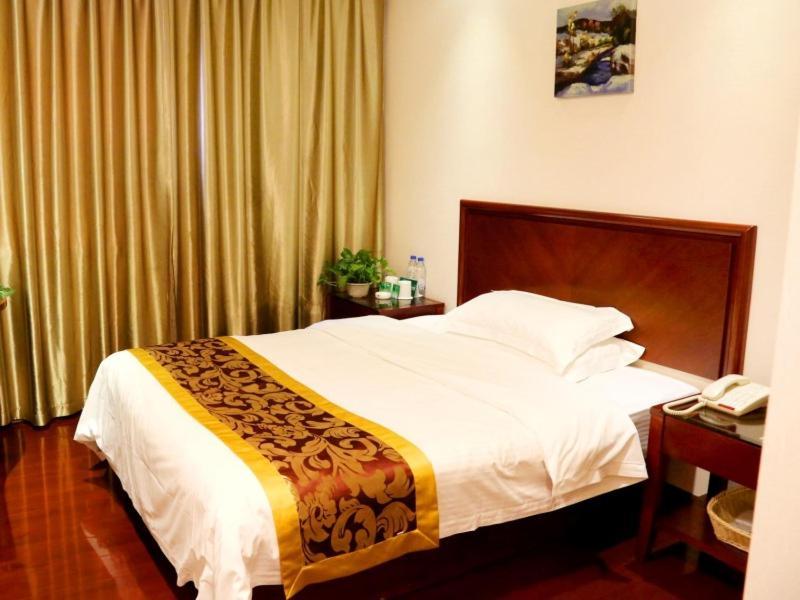 Greentree Inn Guiyang Court Street West Zhongshan Road Subway Station Business Hotel Guiyang (Guizhou) Exterior foto
