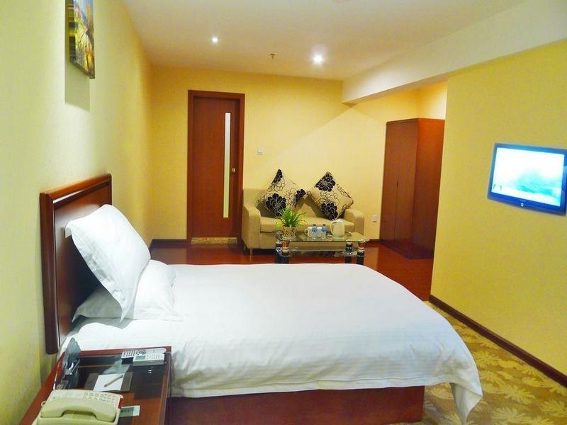 Greentree Inn Guiyang Court Street West Zhongshan Road Subway Station Business Hotel Guiyang (Guizhou) Exterior foto