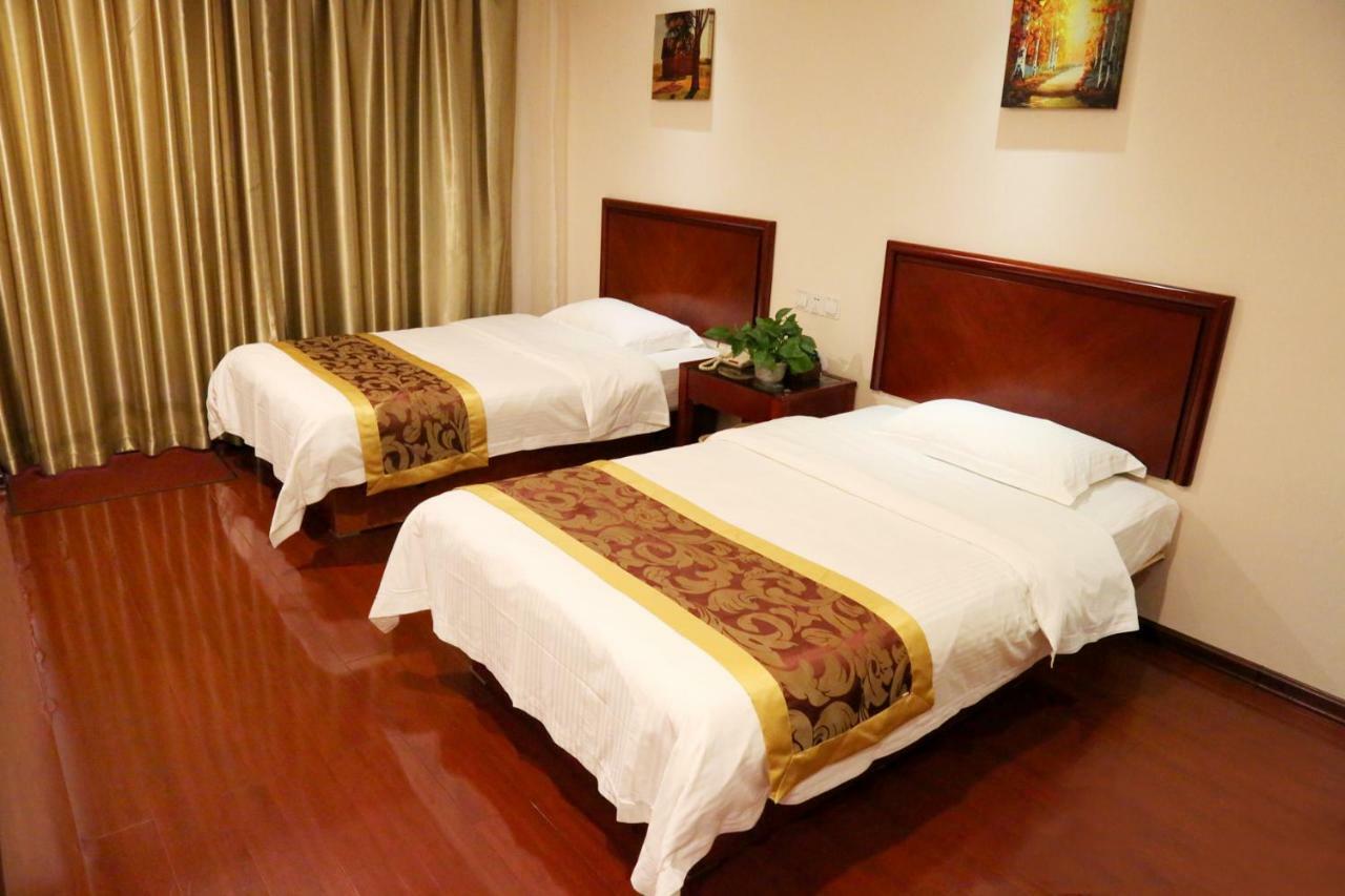 Greentree Inn Guiyang Court Street West Zhongshan Road Subway Station Business Hotel Guiyang (Guizhou) Exterior foto