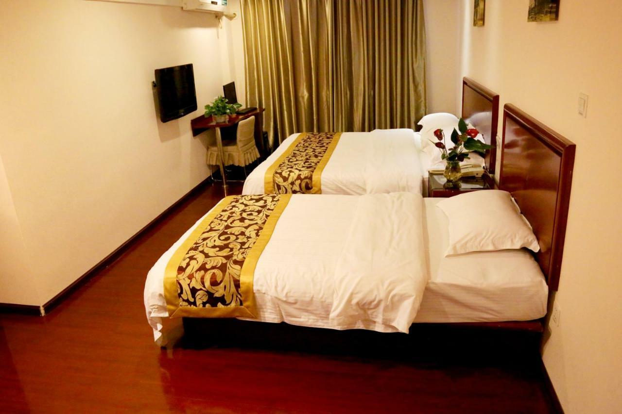Greentree Inn Guiyang Court Street West Zhongshan Road Subway Station Business Hotel Guiyang (Guizhou) Exterior foto