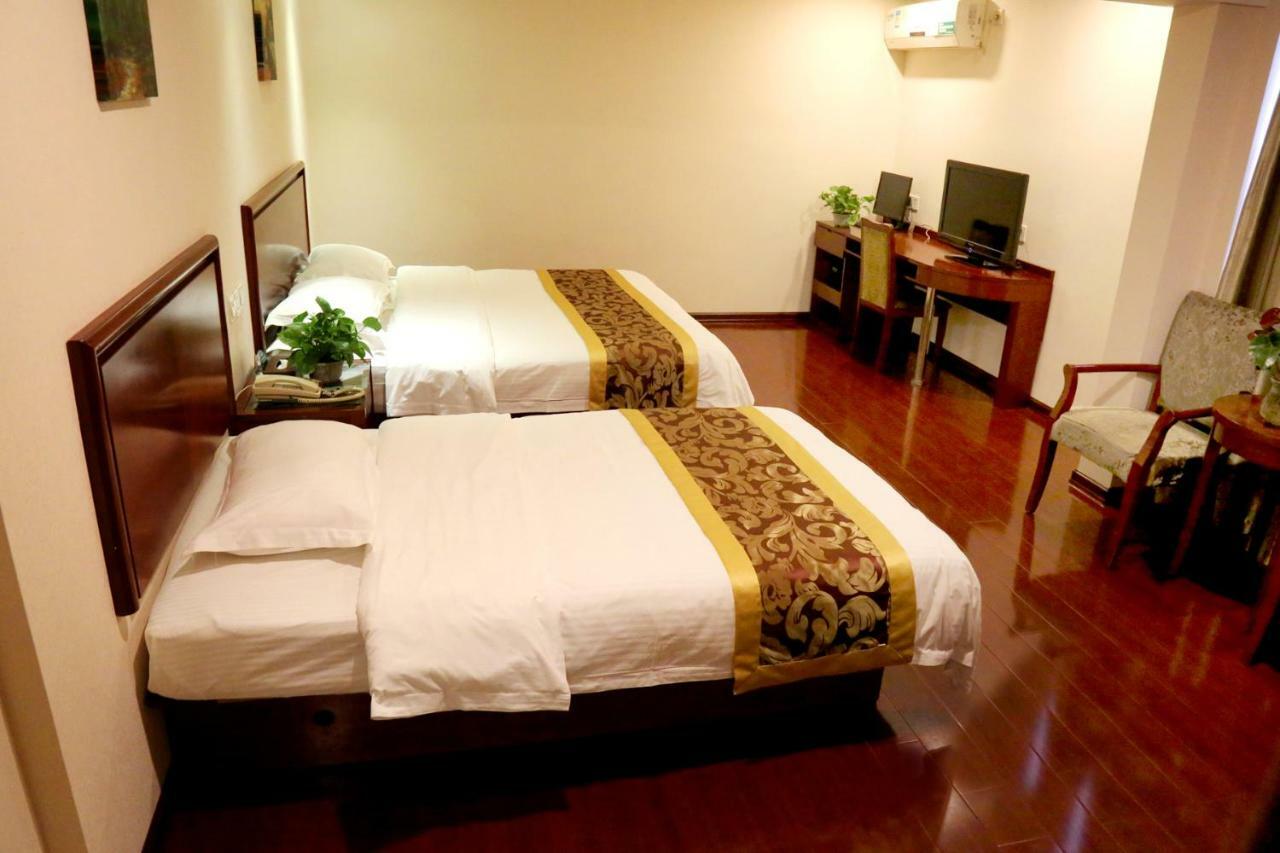 Greentree Inn Guiyang Court Street West Zhongshan Road Subway Station Business Hotel Guiyang (Guizhou) Exterior foto