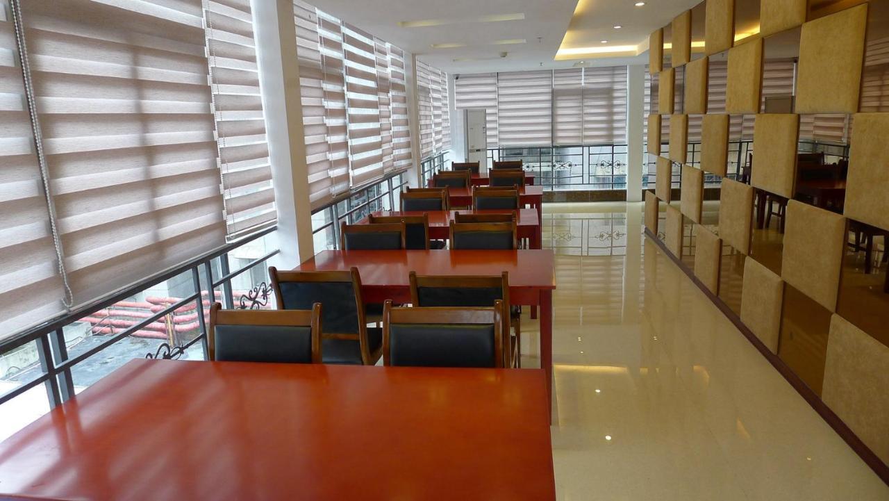 Greentree Inn Guiyang Court Street West Zhongshan Road Subway Station Business Hotel Guiyang (Guizhou) Exterior foto